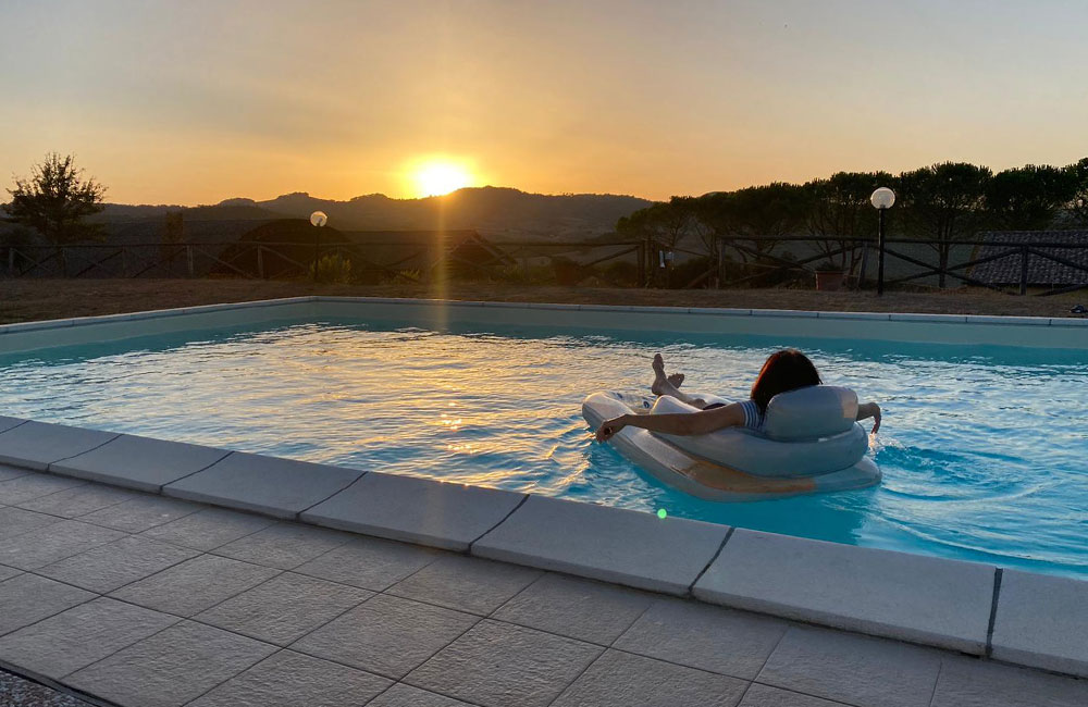 agriturismo-santa-chiara-volterra-piscina-1